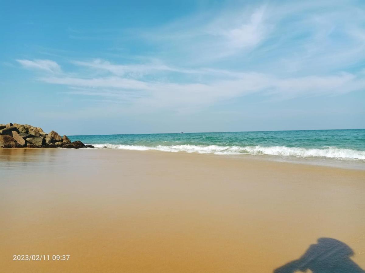 Blue Waves Kite Surfing Beach Resort Kalpitiya Eksteriør billede